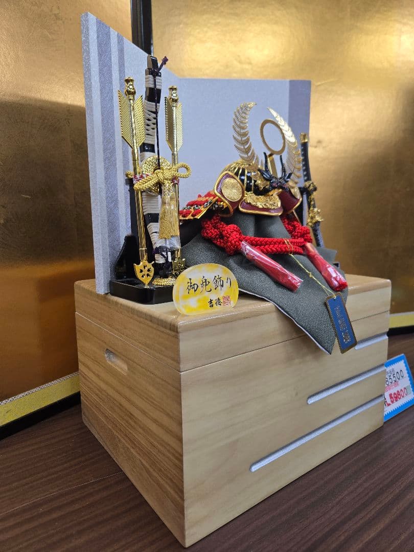 【展示品限り】五月人形　兜　徳川家康　収納飾り　※閉店セール　S38