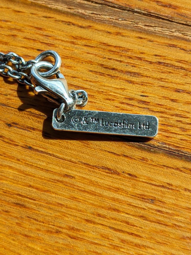 美品 スターウォーズ ライトセイバー ペンダント