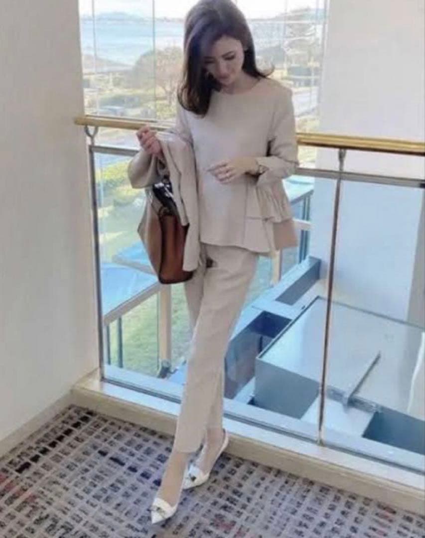 dolce メゾンドドルチェ　オケージョンセットアップ　ベージュM