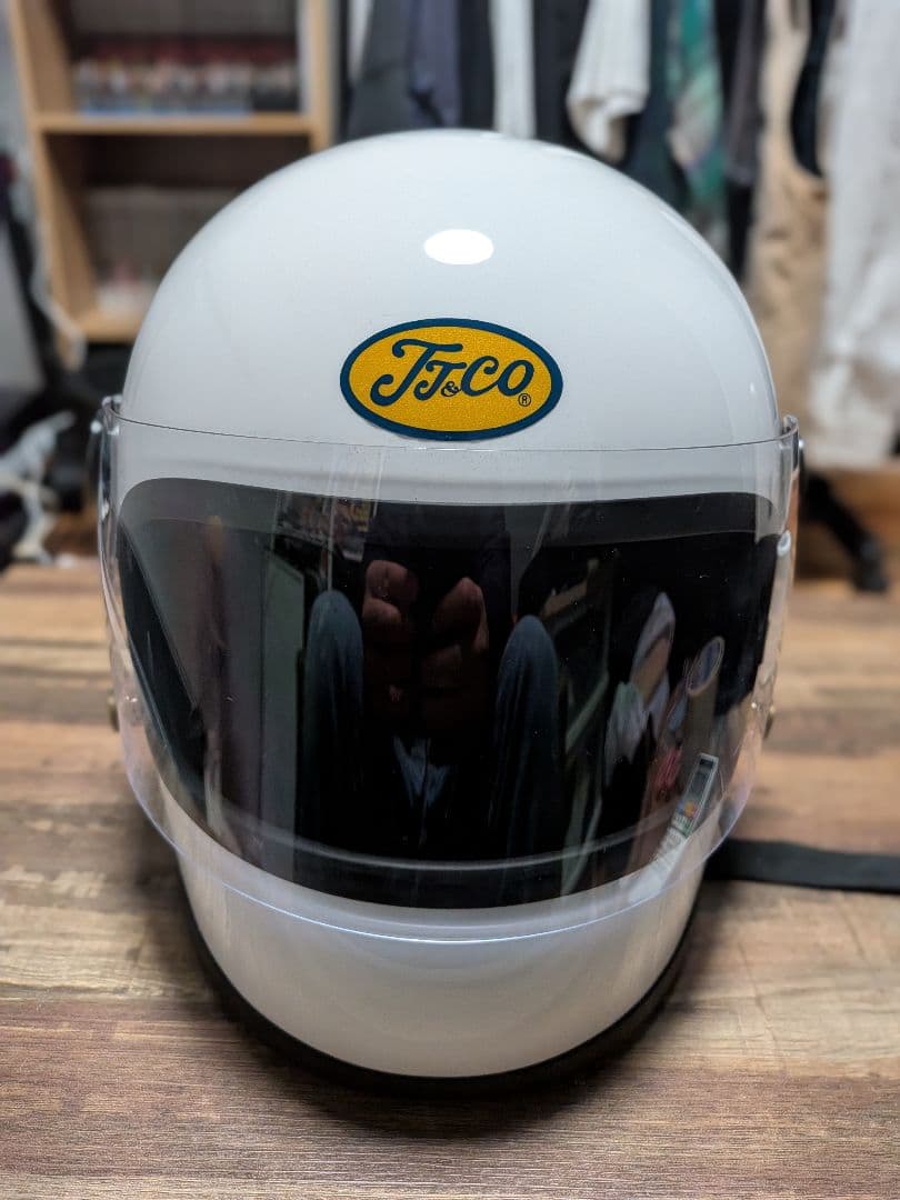 ​良品！TT&CO.トンプソン SG/DOT規格 白 シールド付)BELLスター