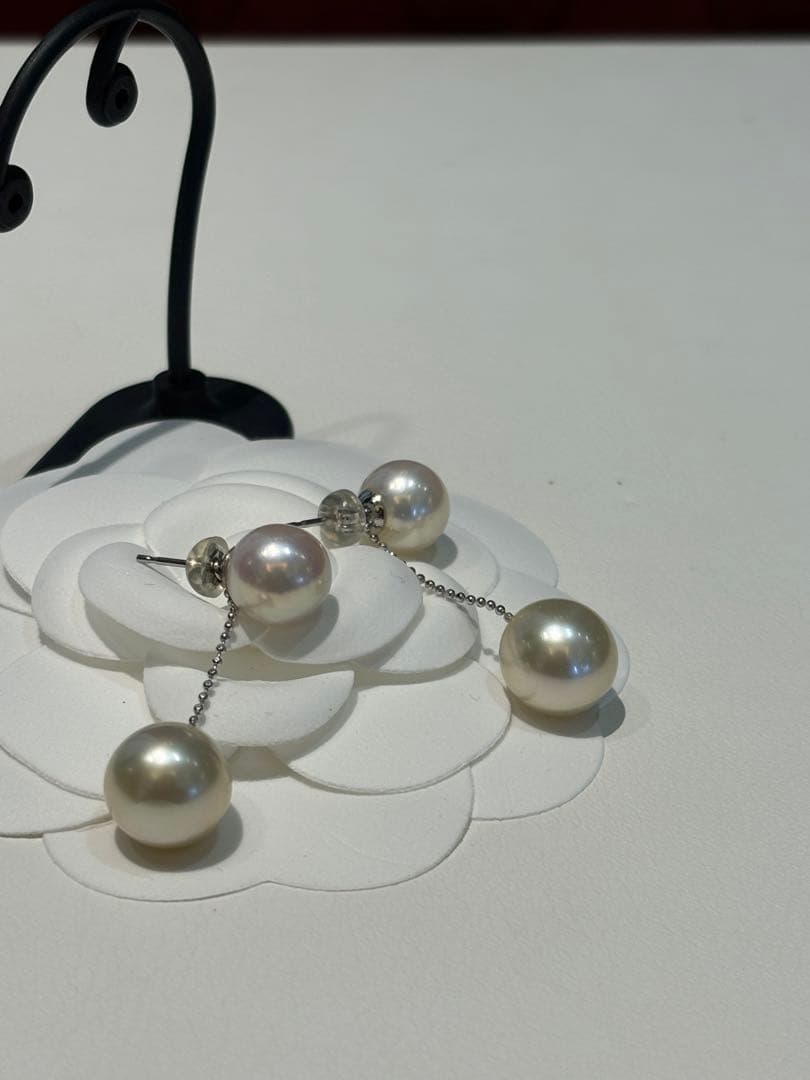 白蝶パールピアス　プラチナ　南洋真珠　南洋真珠ピアス　揺れる２つのパールが豪華♡