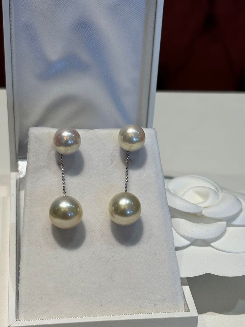 白蝶パールピアス　プラチナ　南洋真珠　南洋真珠ピアス　揺れる２つのパールが豪華♡