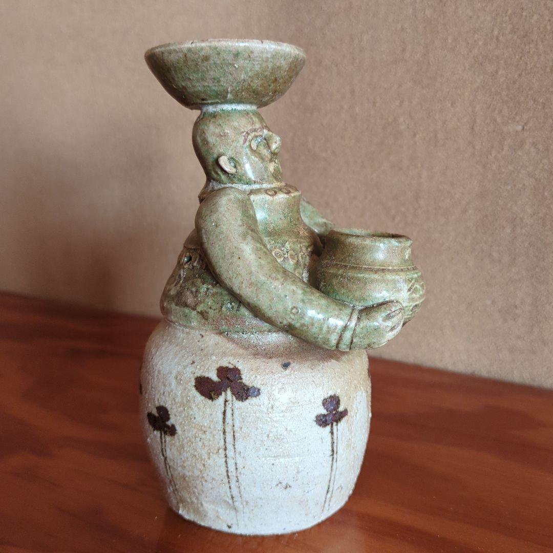 陶器製 人形型 笑顔が特徴　置物　織部焼　織部