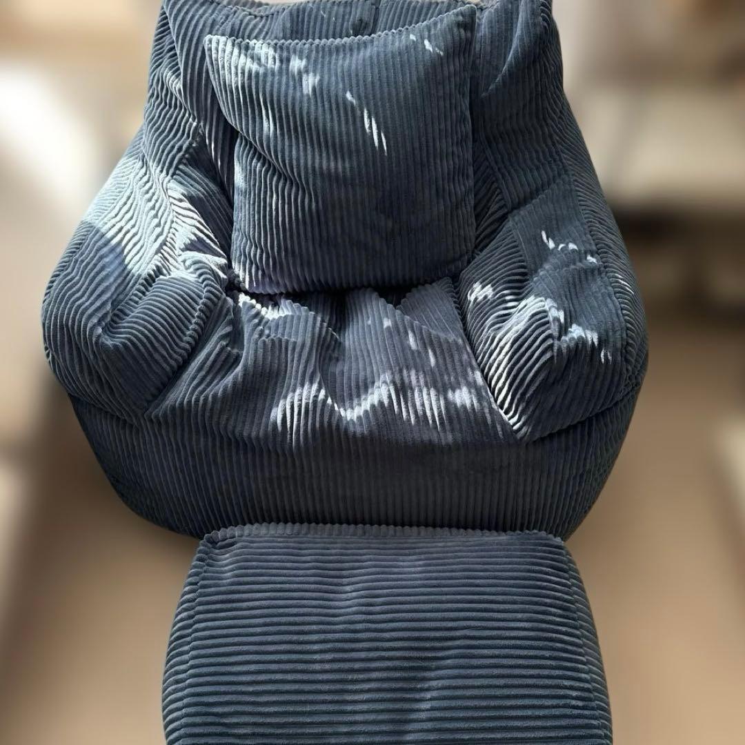 3点セット　LOOSY 1人掛けビーズソファ、クッション＋オットマン　ステッカー