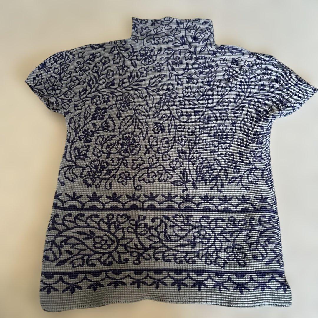 イツセイミヤケme 花柄 ハイネック トップス 半袖