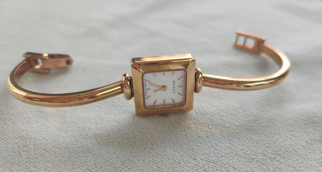 GUCCI 腕時計 1900L