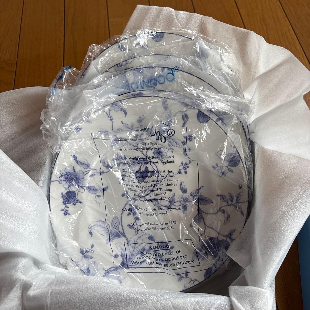 ウェッジウッド  ブループラム2 0cm 6枚 青い花柄の皿