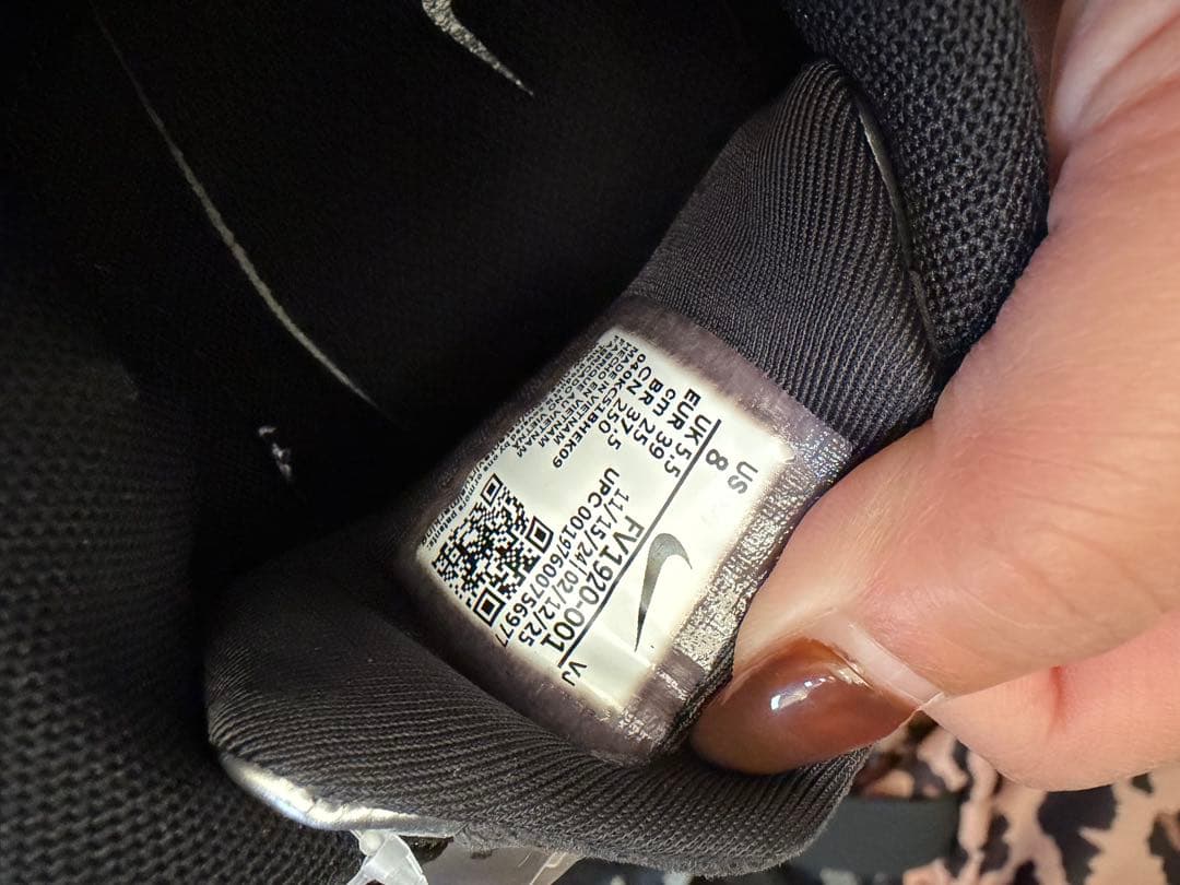 NIKE wmns air max muse シルバー/ブラック