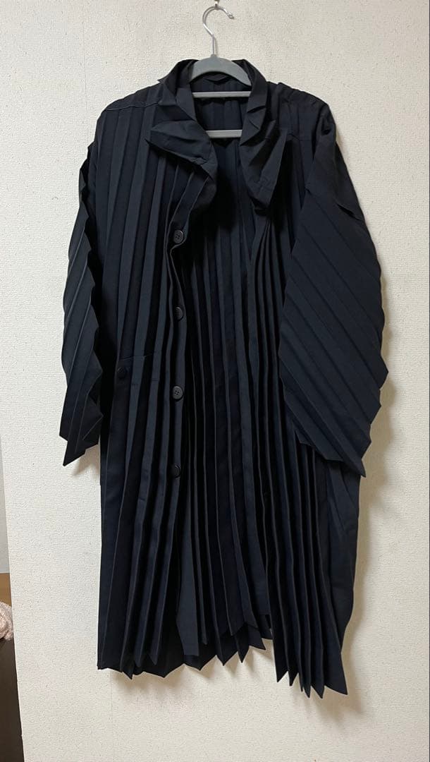 試着のみ✨　HOMME PLISSE ISSEY MIYAKE エッジコート　黒