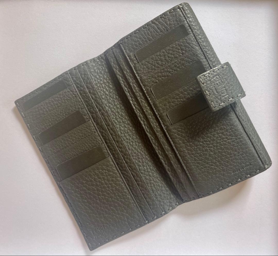 美品✨FENDI フェンディ　ピーカブー　セレリア　レザー　長財布　グレー