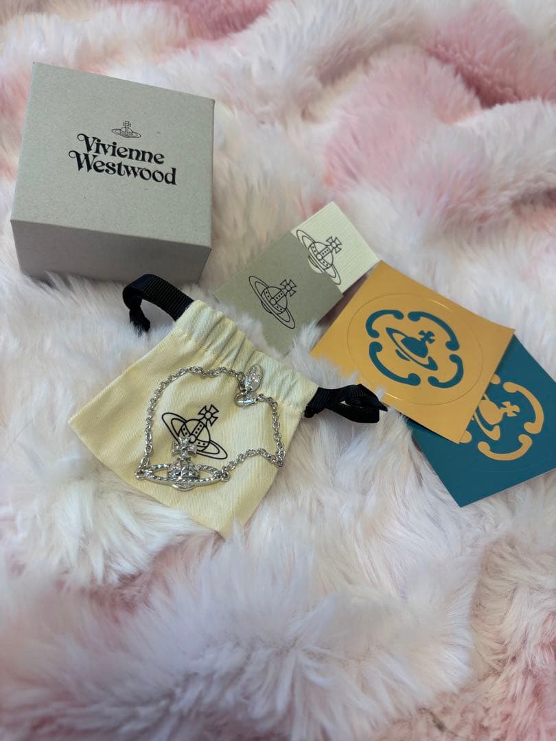 Vivienne WestwoodMAYFAIR BAS RELIEブレスレット