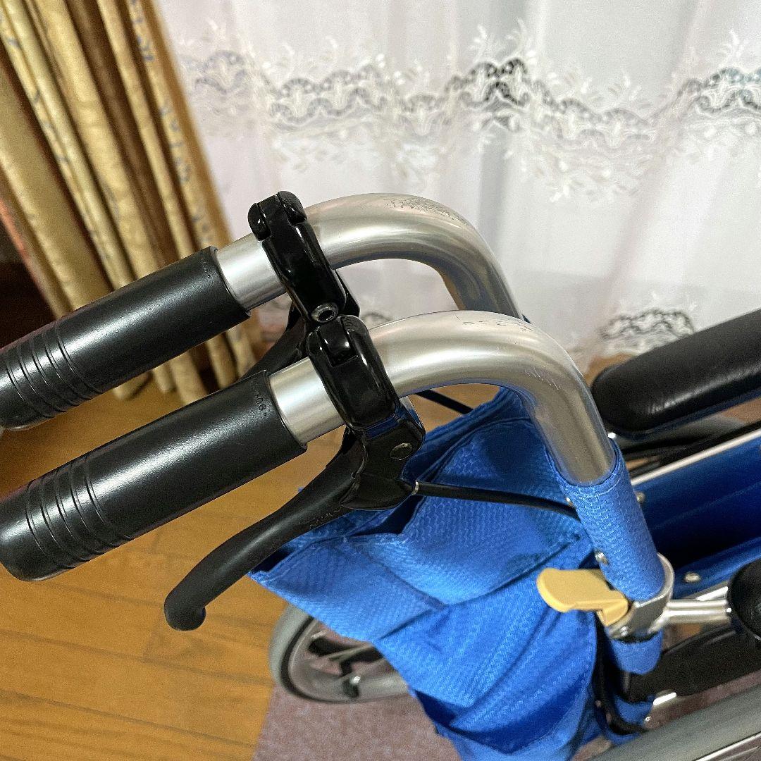 ♿️自走式 車椅子 最軽量10.2kg コンパクトタイプ⭐️ノーパンクタイヤ