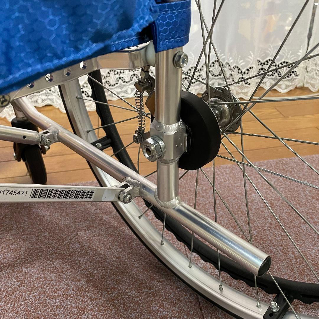 ♿️自走式 車椅子 最軽量10.2kg コンパクトタイプ⭐️ノーパンクタイヤ