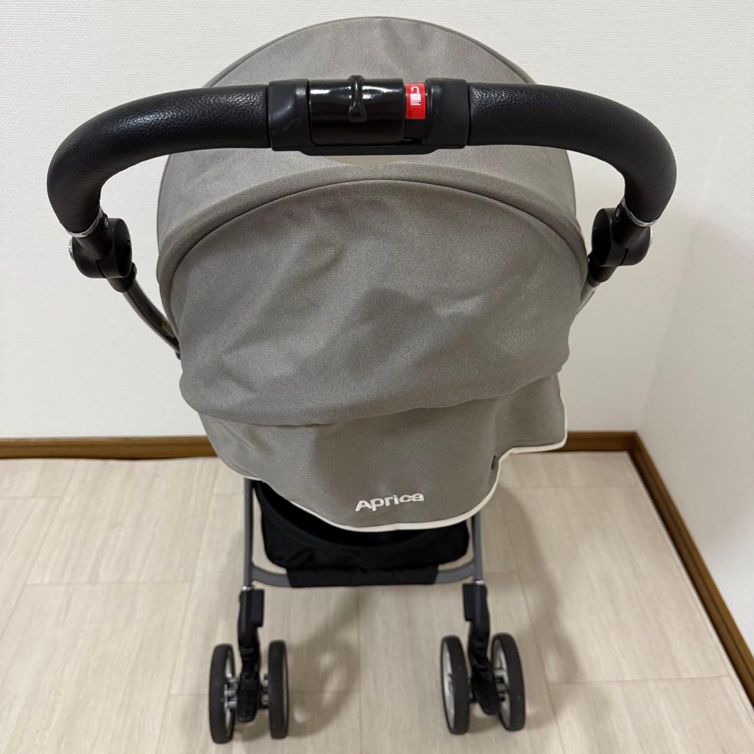 Aprica ラクーナビッテソファークッション　アニマル柄レザー　洗濯済み