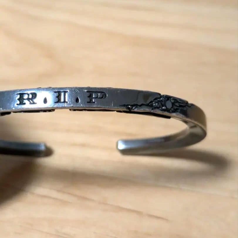 R.I.P バングル CZブラック by F.A.L