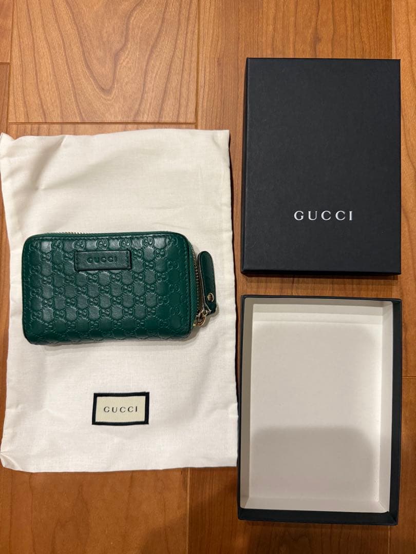 GUCCI グリーンレザーケース