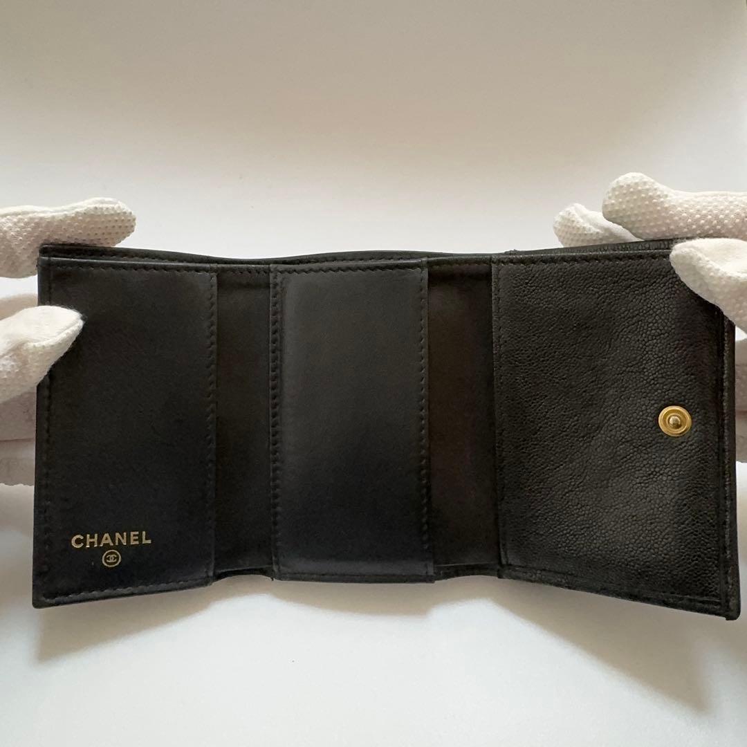CHANEL シャネル ボーイシャネル マトラッセ 三つ折財布 キャビアスキン