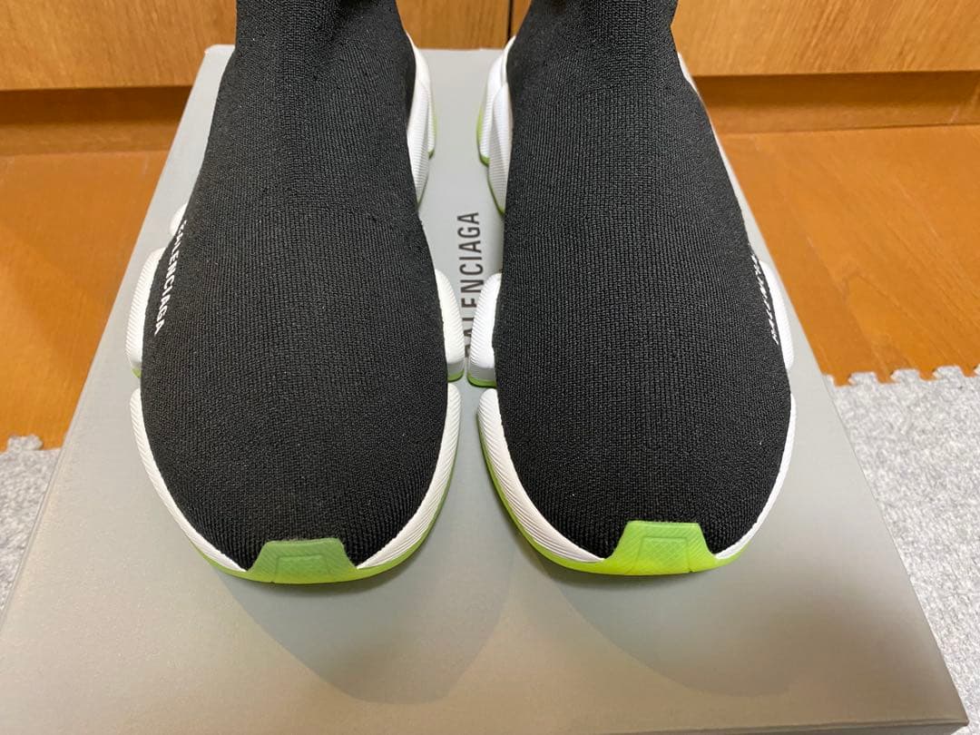 【新品/訳有り】 BALENCIAGA スピードトレーナー 2