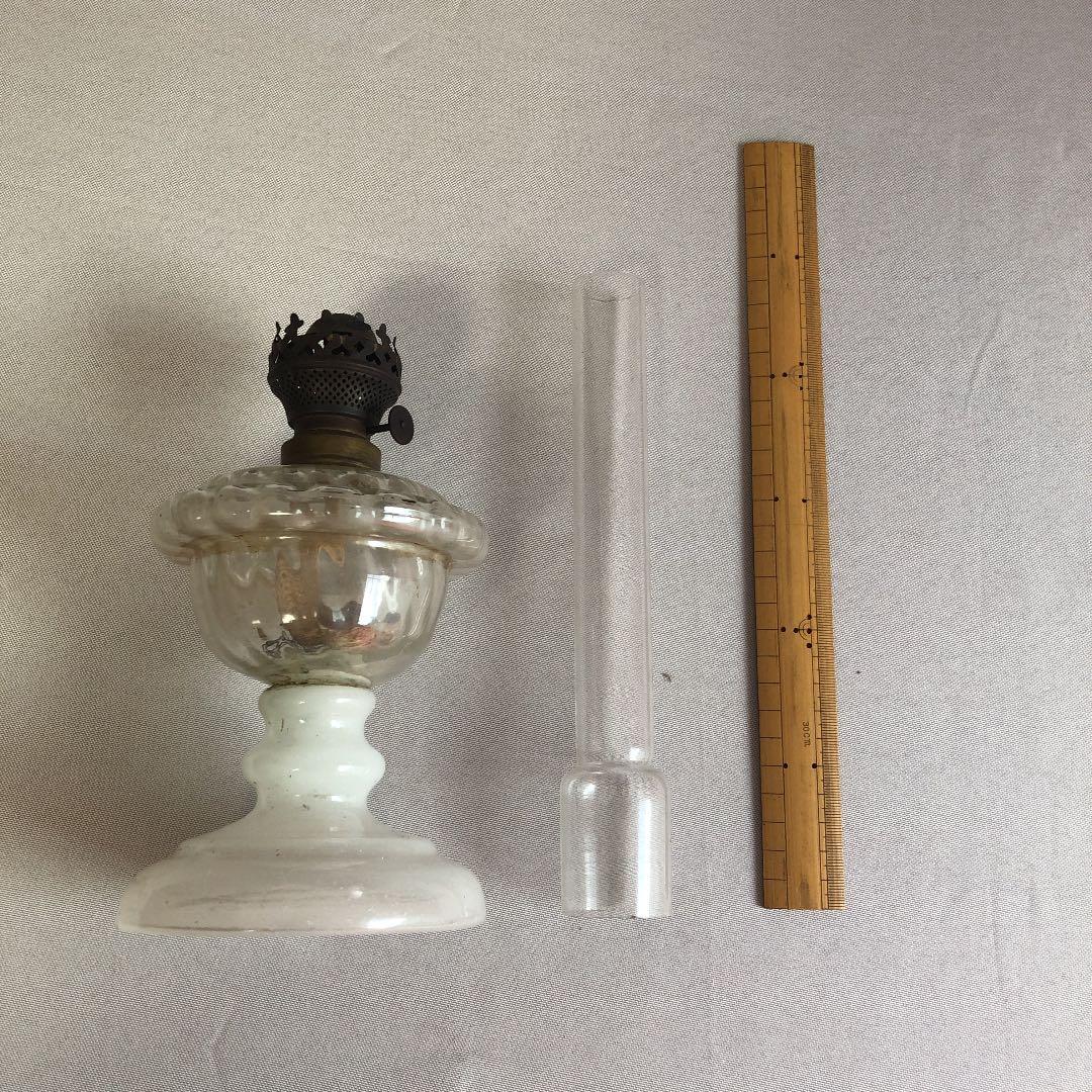 アンティークガラス卓上ランプ