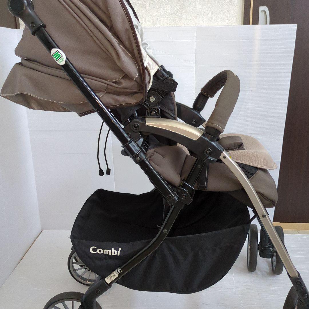 Combi ホワイトレーベル CWL アンブレッタ 4キャス エッグショック