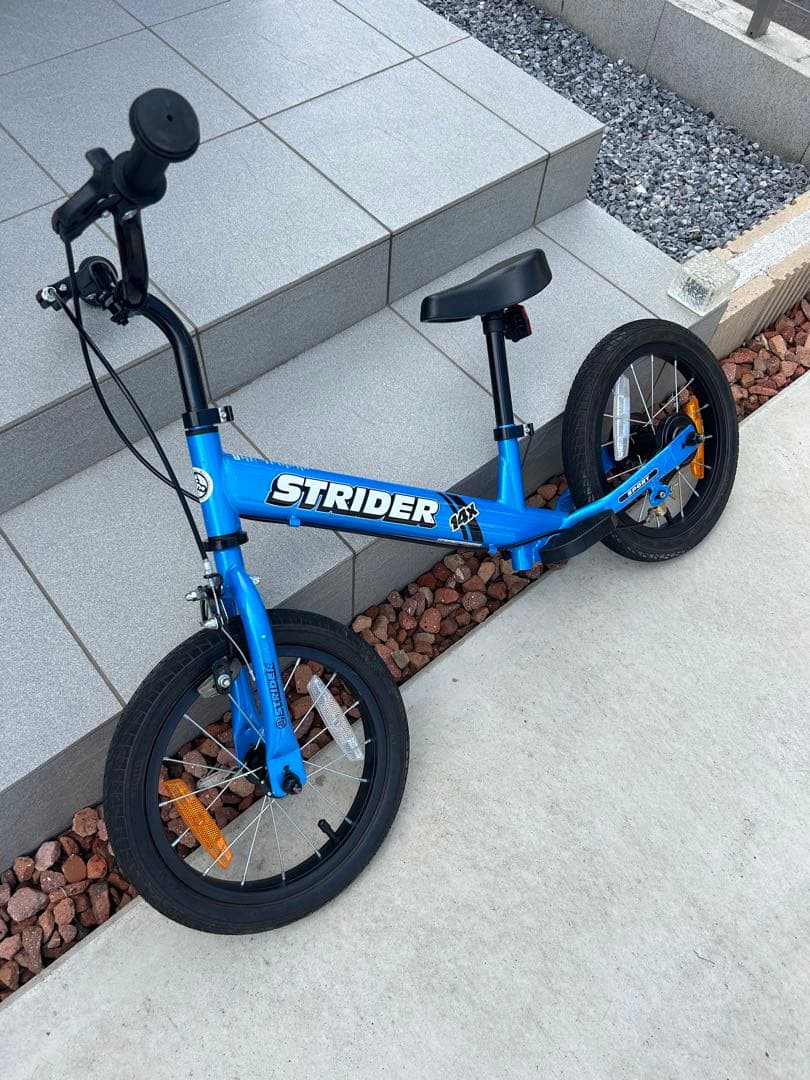 ストライダー　14インチ ブルー