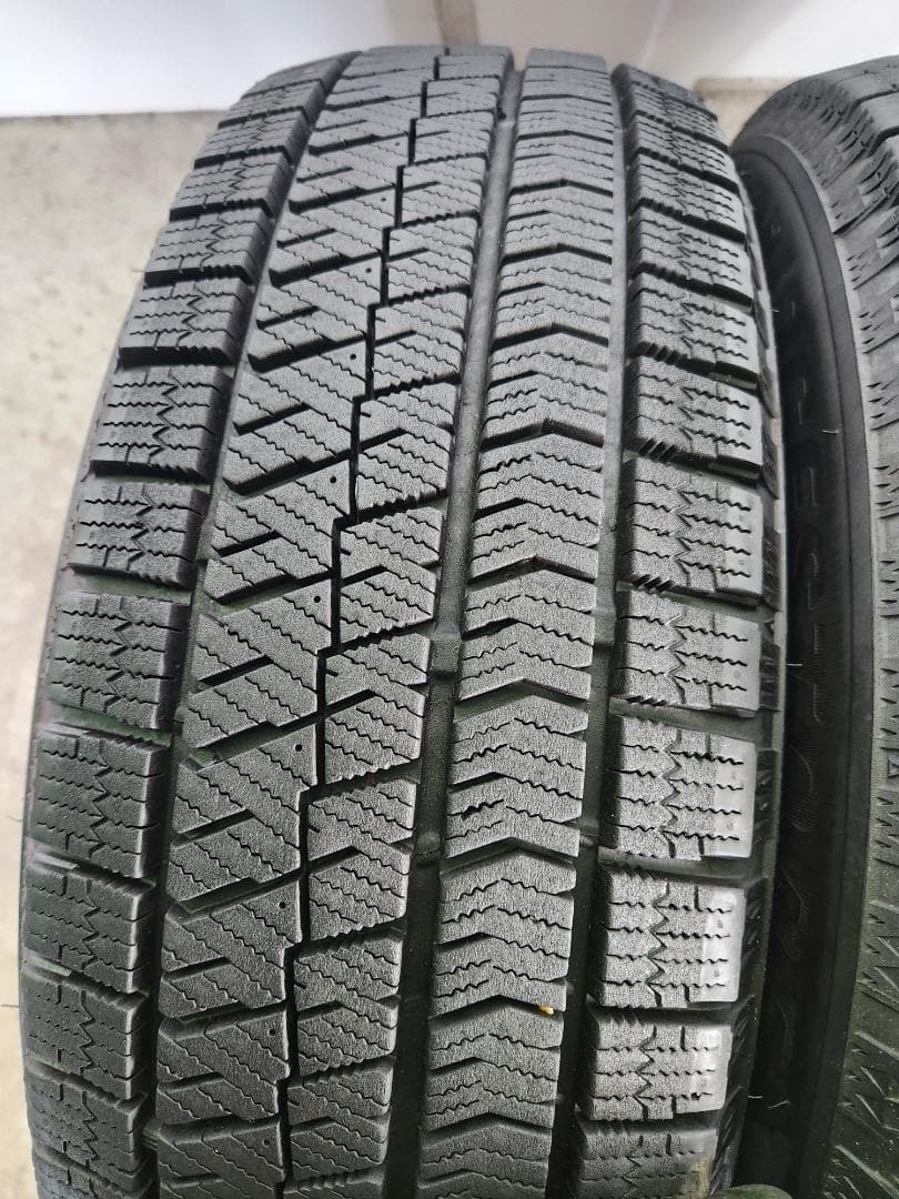 送料込☆2024年製 ブリヂストンタイヤ 195/65R15日本製☆2本