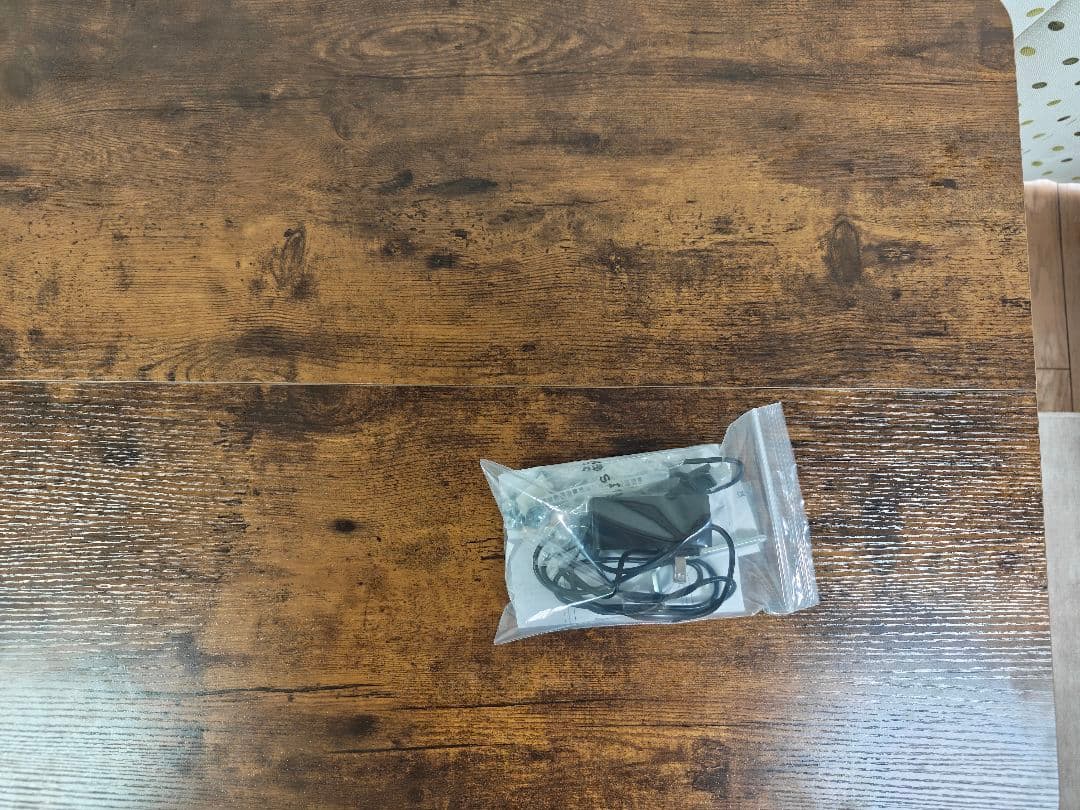 組み立て済み。電動昇降デスク 100cm×60cm