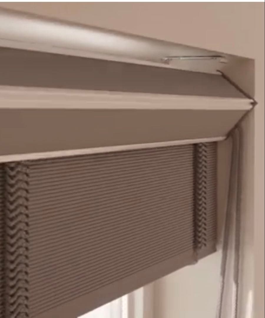 【TUISS DÉCOR】ウッドブラインド　新品 (885幅 x 1295丈 )