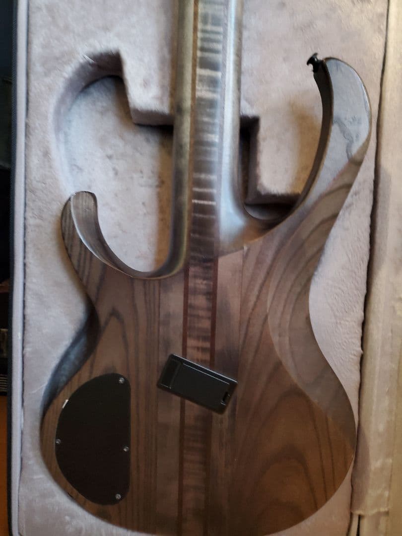 T*3様 Ibanez BTB805MS-TGF