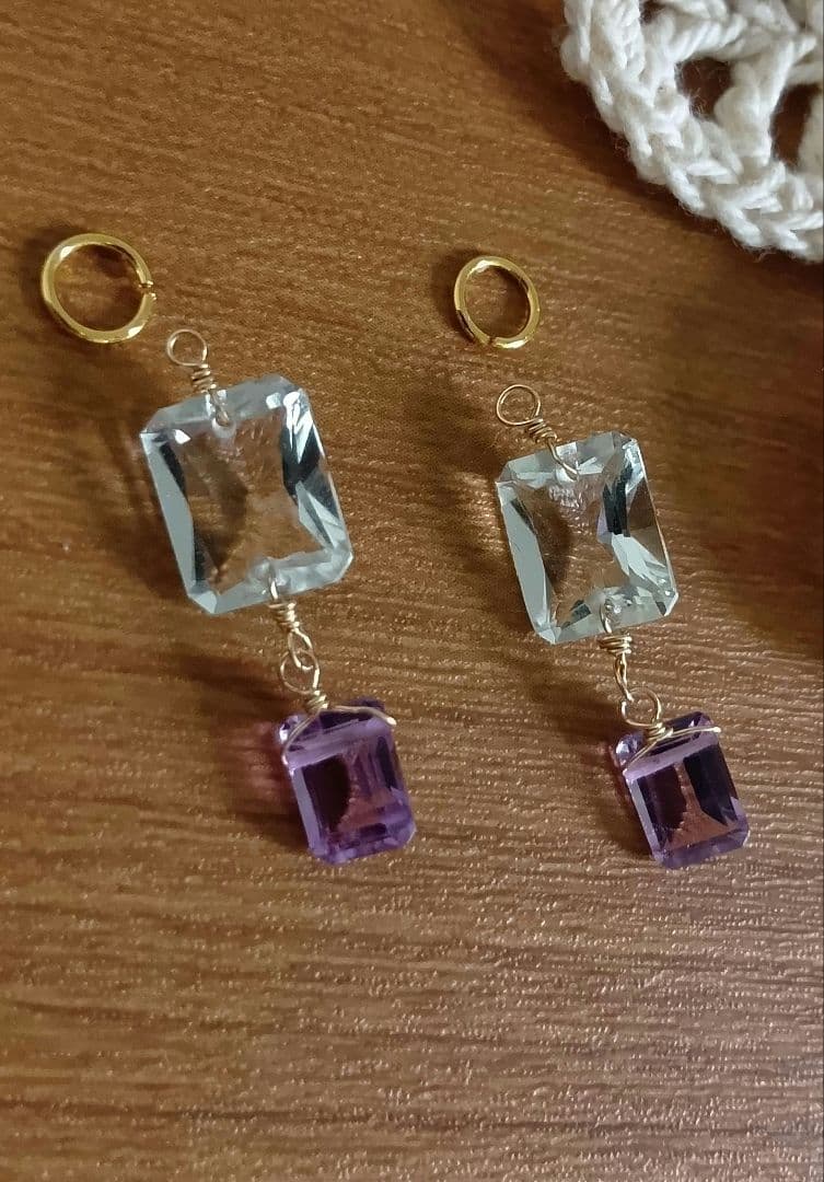 404 14kgf宝石質グリーン＆ピンクアメジスト　レクタングルチャーム