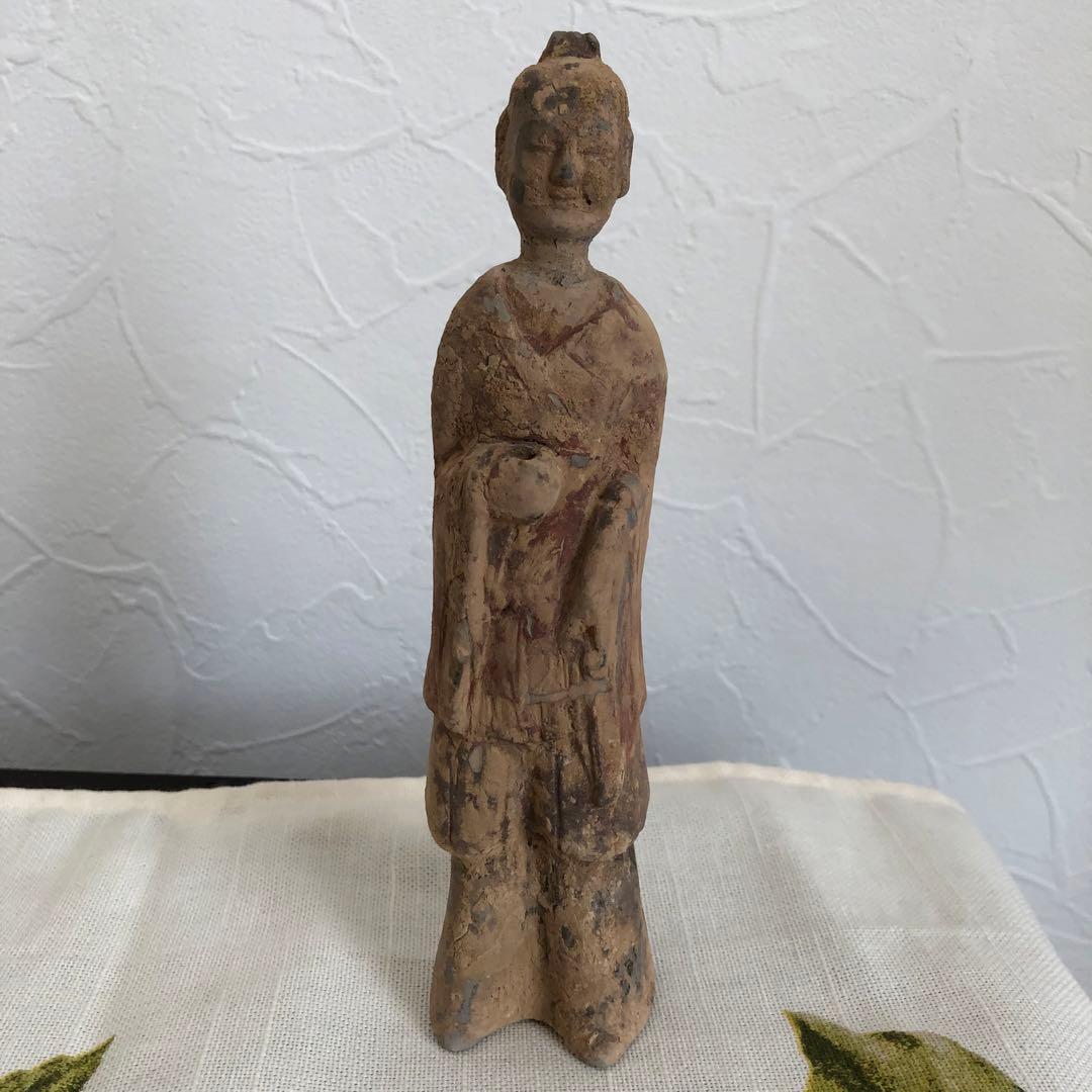 北魏文官俑　遺跡発掘品　北魏時代　６世紀　中国　明器　墳墓　陶器　焼き物