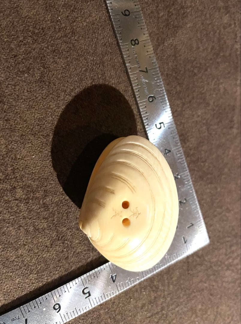 ⚫️Tonori さま専用⚫️ 細密 彫刻 根付 骨 牙 柘植等 実美銘 共箱付き