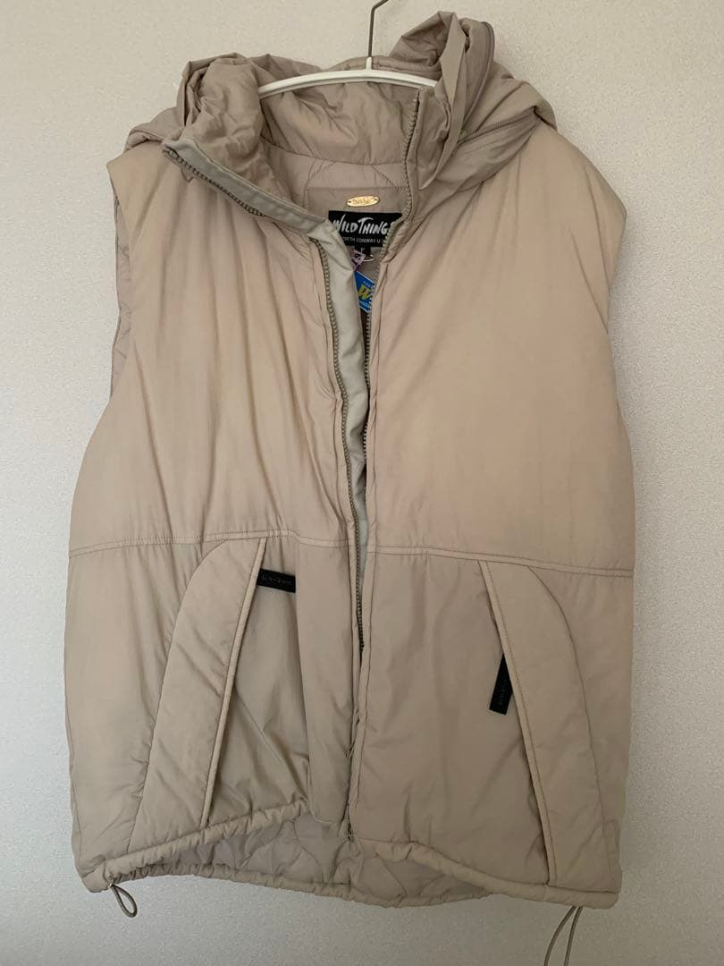 ドゥーズィーエムクラス　WILDTHINGS 別注 ベストダウンベスト