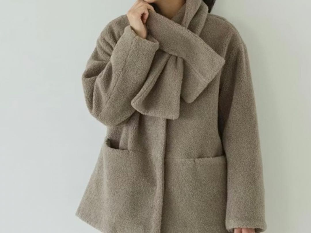 北欧暮らしの道具店　大人のためのウール混ボアコート（マフラー付き）