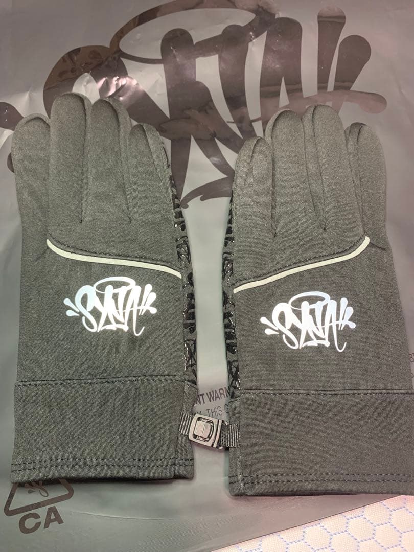 SYNA WORLD手袋 L/XLサイズ付属品付き