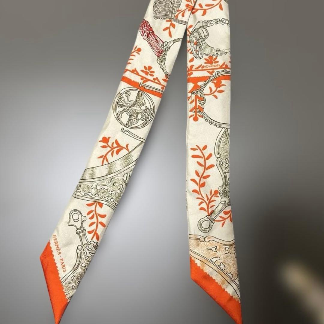 【美品】HERMES エルメス ツイリー Etriers Remix 鎧