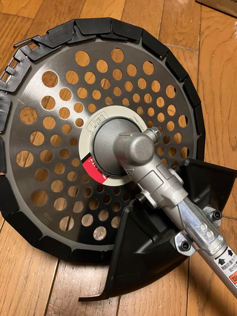 マキタ 充電式スプリット草刈機 MUX01GRMM バッテリ・充電器付