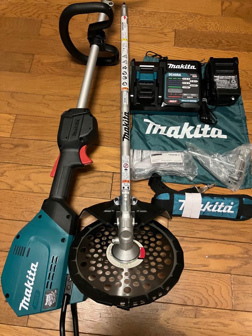 マキタ 充電式スプリット草刈機 MUX01GRMM バッテリ・充電器付