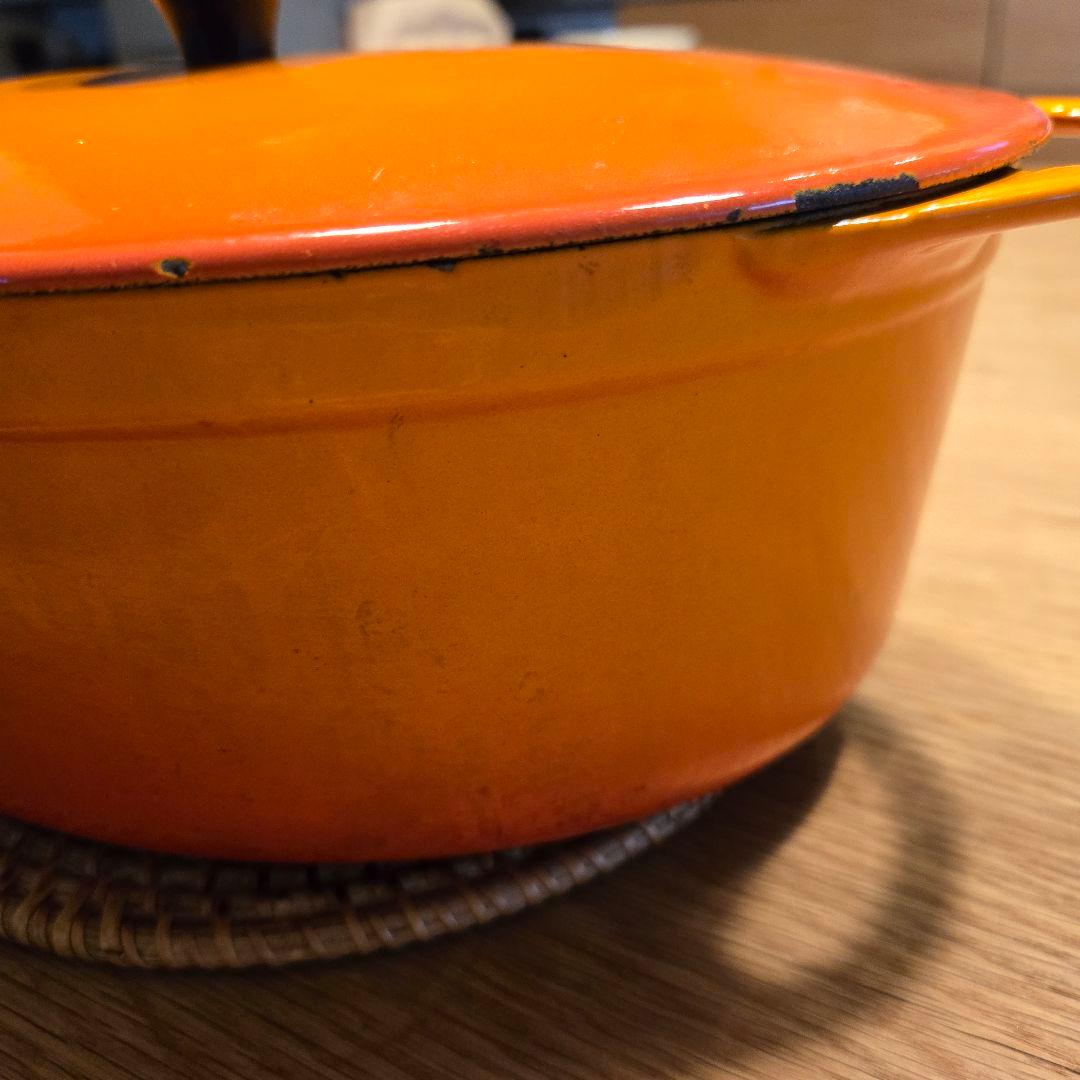 クーザンス　オレンジ色 ホーロー