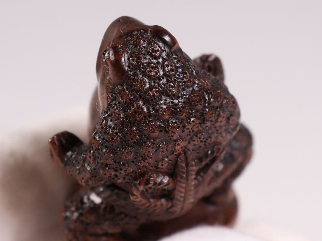 木製 提物 根付 友一銘 蛙力士 横綱 相撲 彫刻 木彫【MA888】