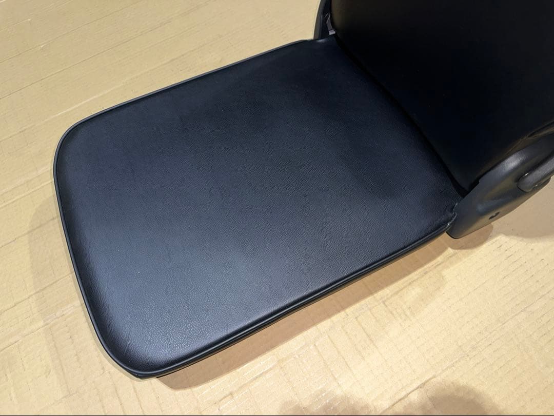 ハイエース　センターシート