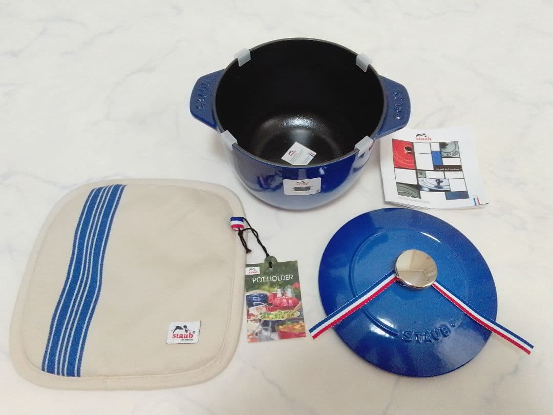 未使用 STAUB ストウブ 16cm GOHAN ゴハン М ブルー 鍋敷き付