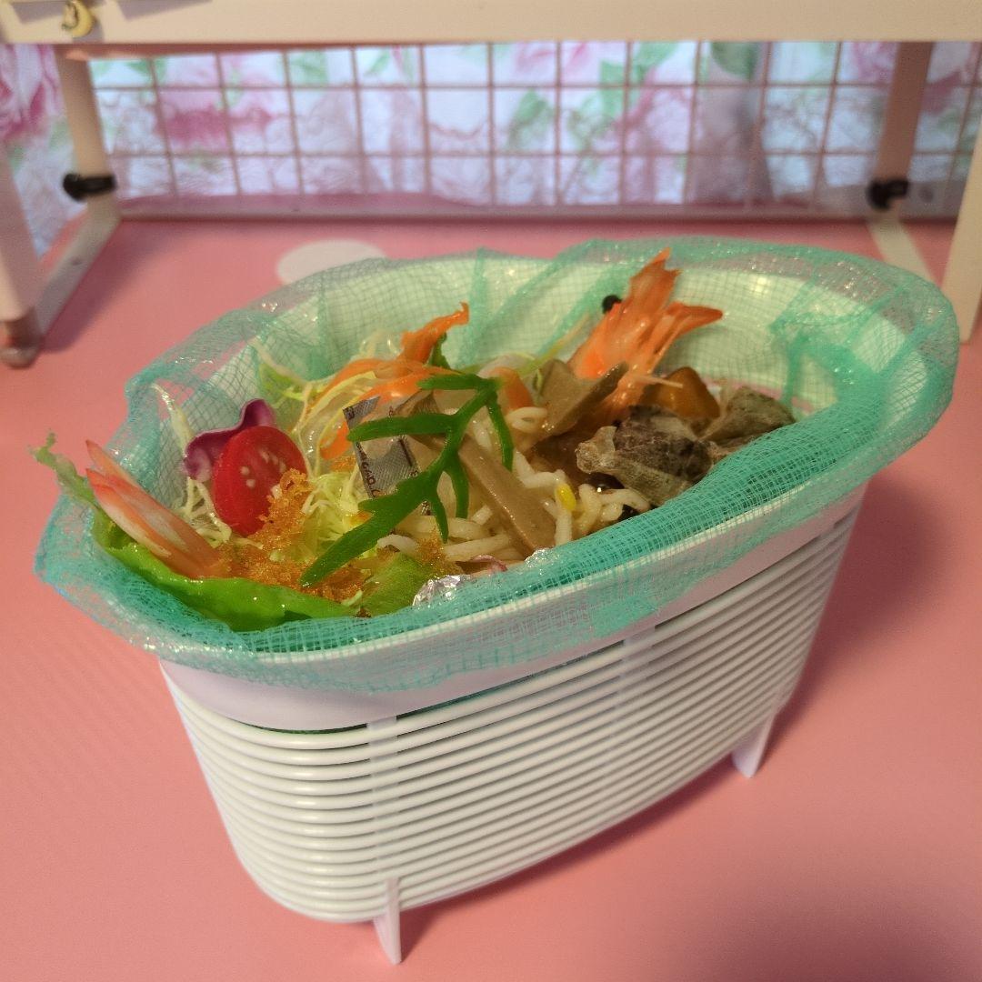 食品サンプル 実物大 三角コーナー　台所　キッチン　食べ残し