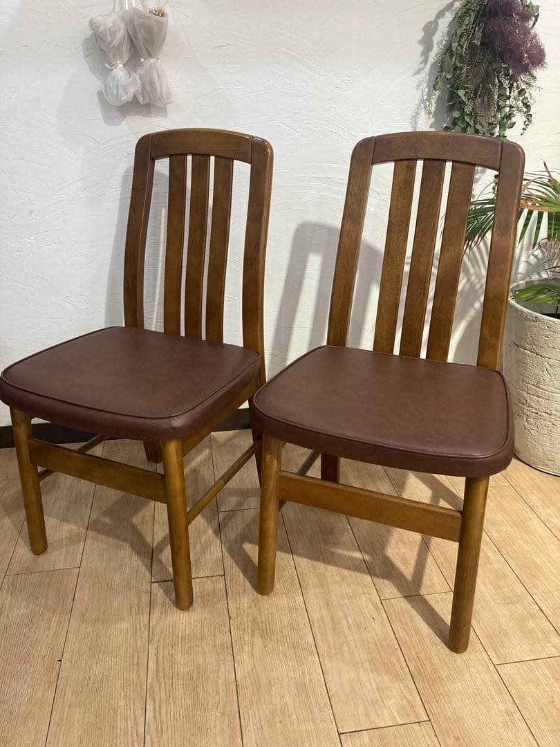 カリモク家具　ダイニングチェア　２脚セット