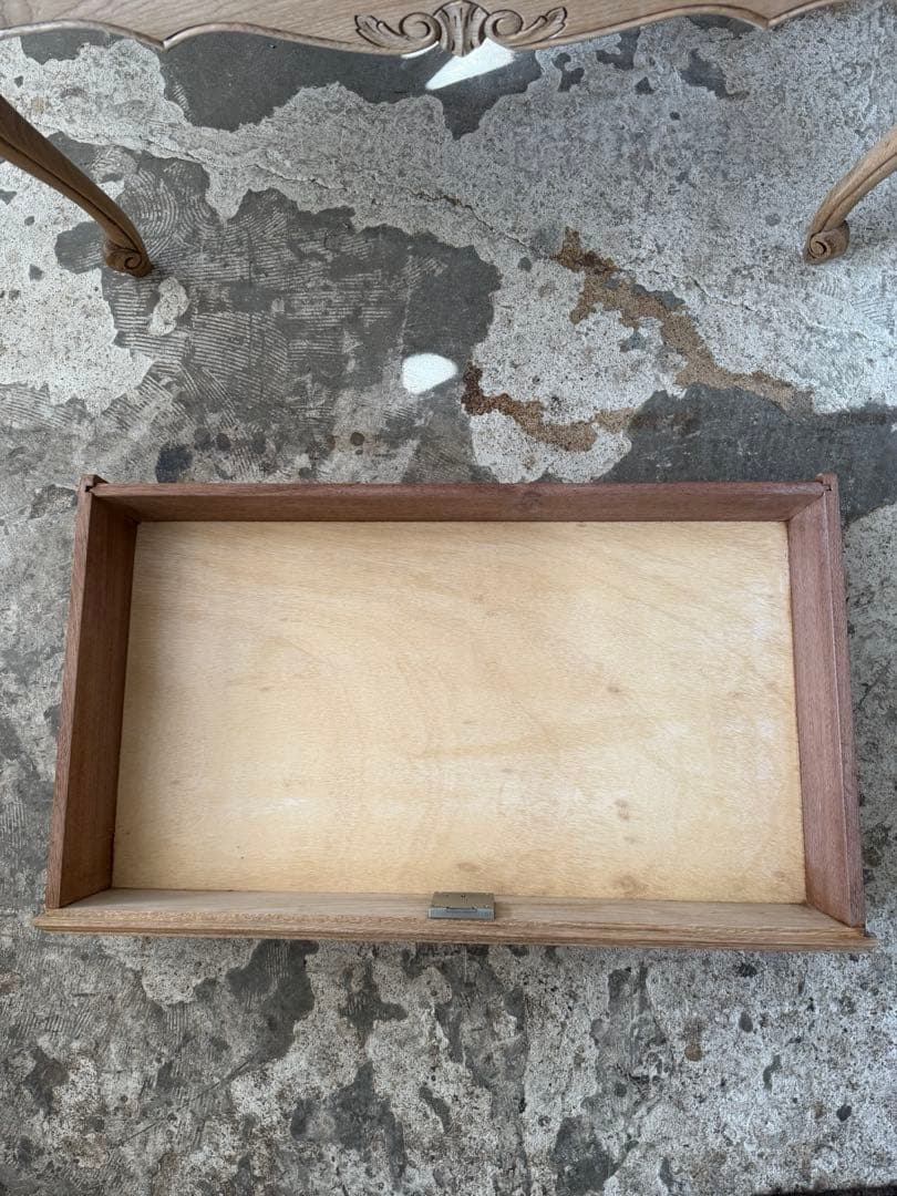 ビンテージ 2段チェスト 猫脚 剥離