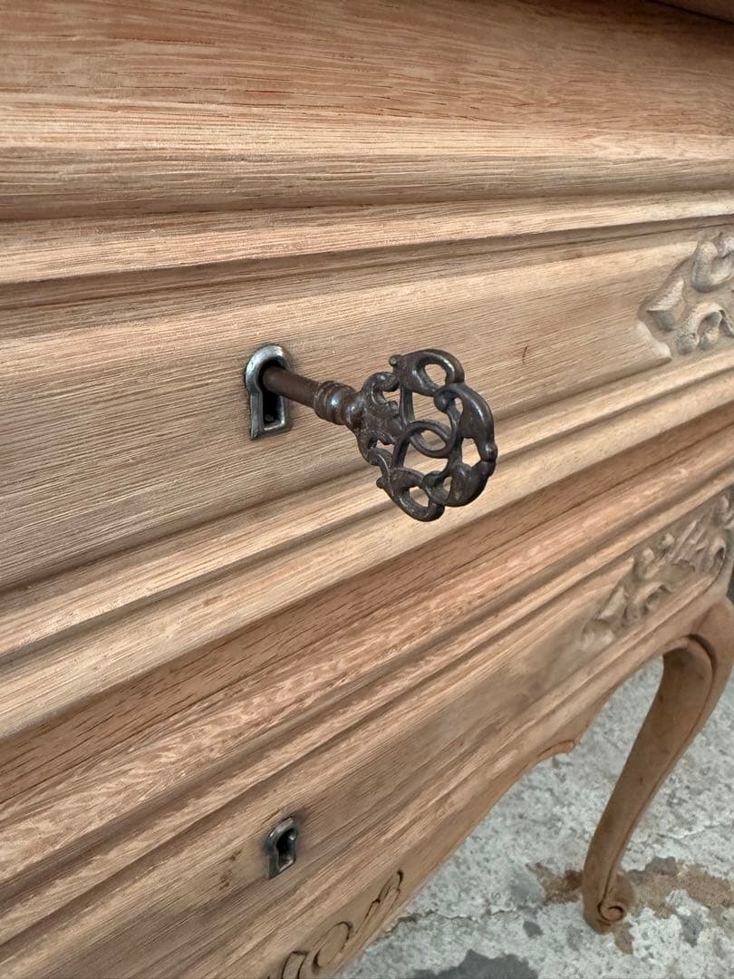 ビンテージ 2段チェスト 猫脚 剥離