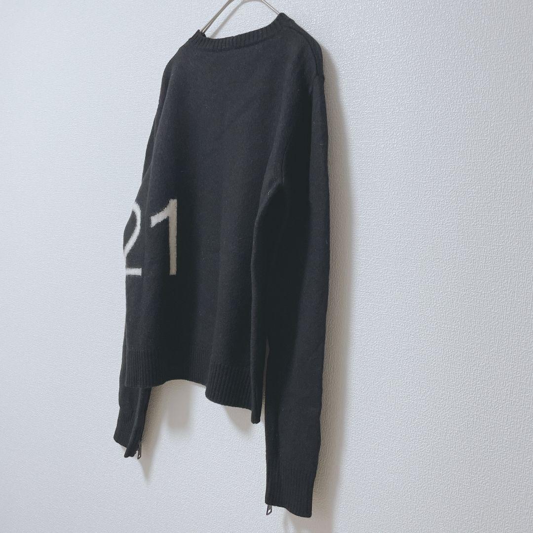 ヌメロヴェントゥーノ　ニット　セーター　毛100　袖ジップ　ロゴ　長袖
