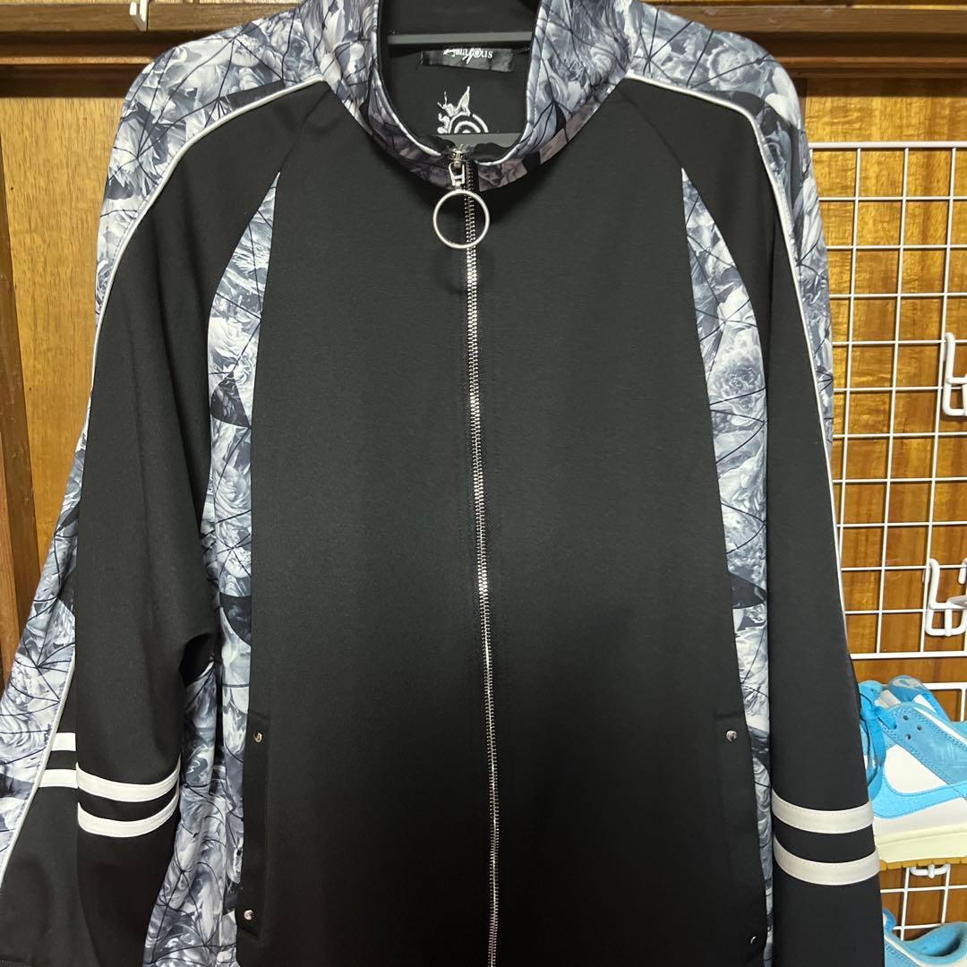 最終値下げ！AdaNousジャージ