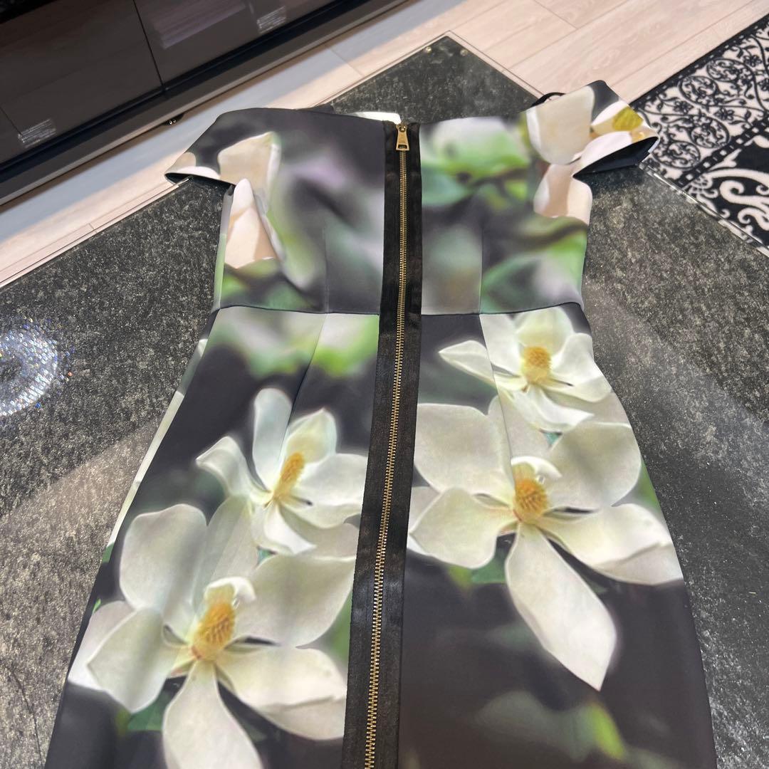 ワンピース TED BAKER 0