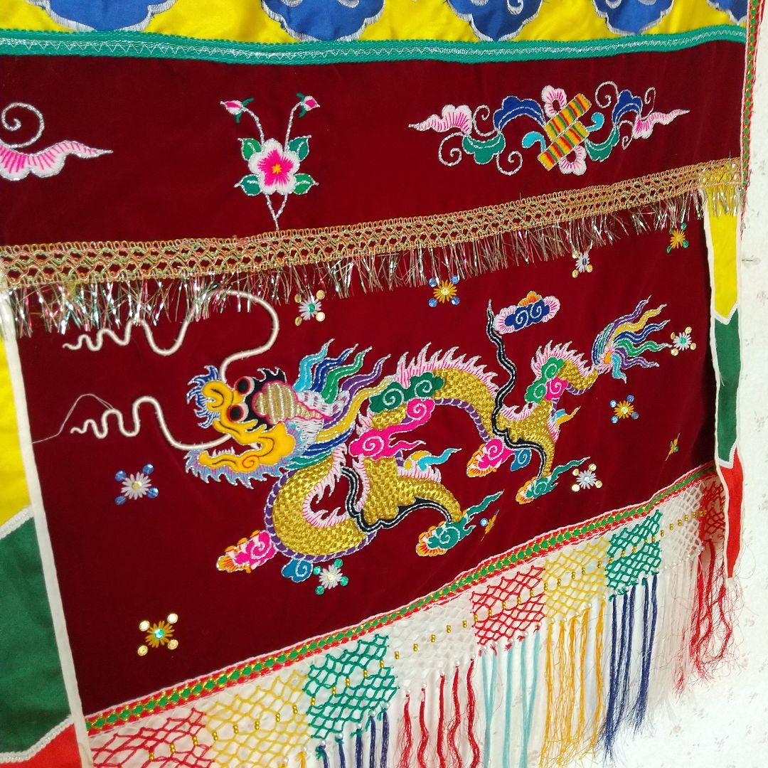刺繍のベトナム　フエ王朝？　のれん
